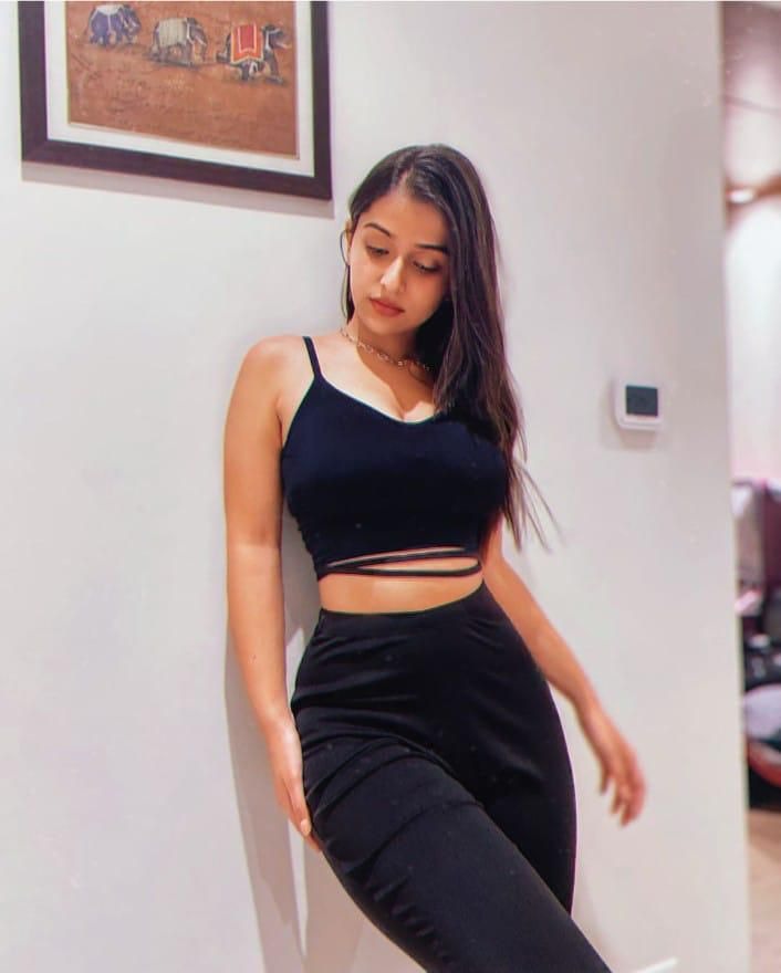Gurgaon Escorts in Sector 62