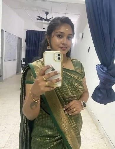 Gurgaon Escorts near Sector 15A Market